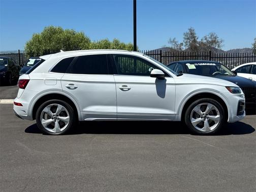 2021 Audi Q5 40 Premium Plus