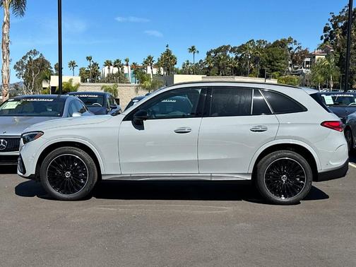 2025 Mercedes-Benz GLC 300 Base