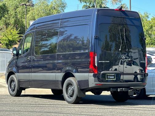 2024 Mercedes-Benz Sprinter 2500 144 WB
