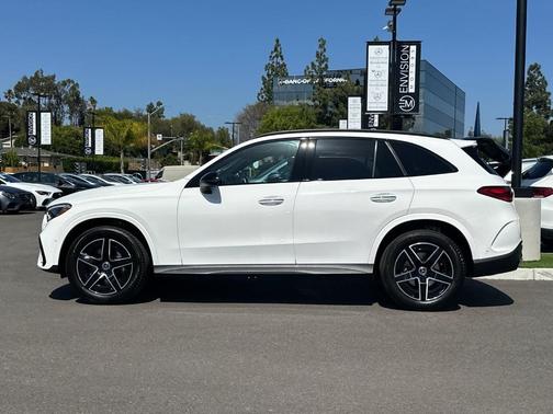 Polar White 2026 Mercedes-Benz GLC 300 Base