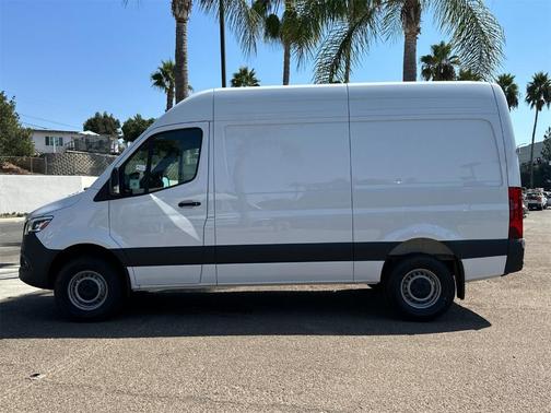 2025 Mercedes-Benz Sprinter 2500 Standard Roof