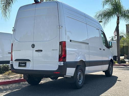 2025 Mercedes-Benz Sprinter 2500 Standard Roof