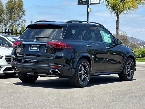 Black 2026 Mercedes-Benz GLE 450 4MATIC