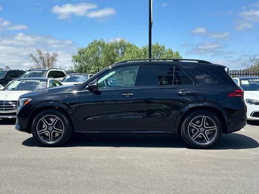 Black 2026 Mercedes-Benz GLE 450 4MATIC