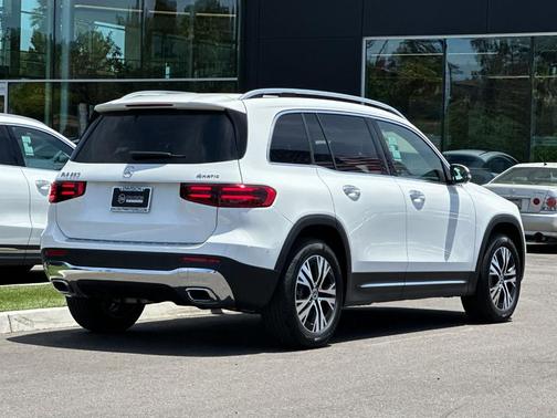 Polar White 2026 Mercedes-Benz GLB 250 Base 4MATIC