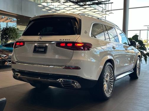 2026 Mercedes-Benz Maybach GLS 600 