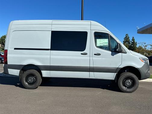 2026 Mercedes-Benz Sprinter 2500 Standard Roof