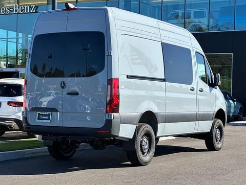 2026 Mercedes-Benz Sprinter 2500 Standard Roof