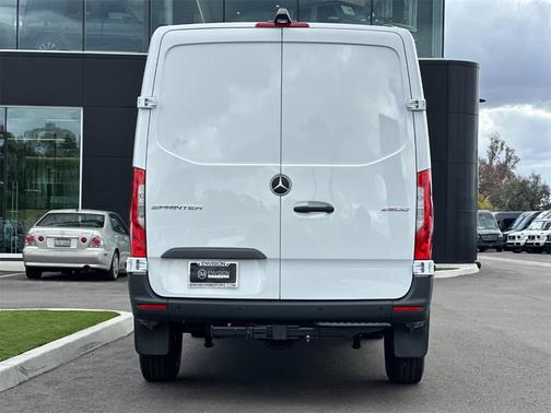 2026 Mercedes-Benz Sprinter 2500 Standard Roof