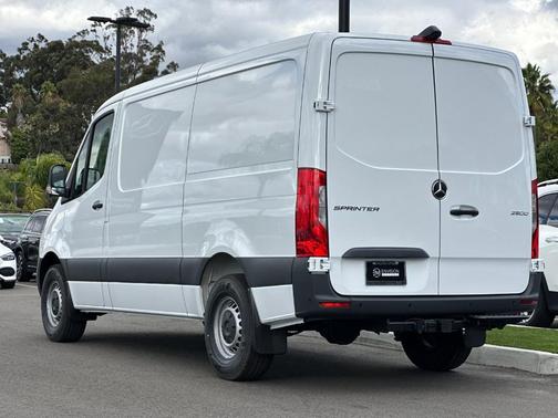 2026 Mercedes-Benz Sprinter 2500 Standard Roof