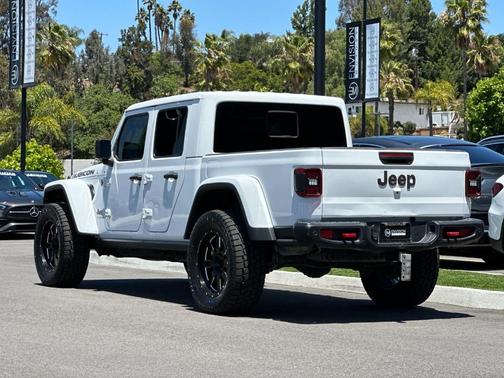 Bright White Clearcoat 2020 Jeep Gladiator Rubicon