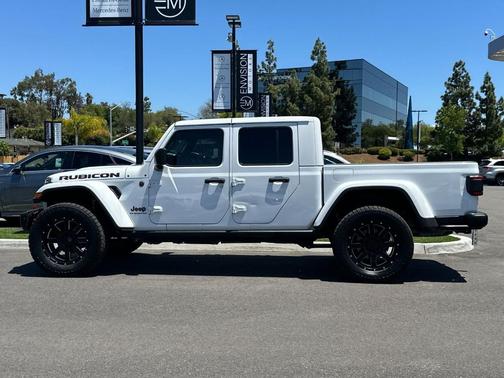 Bright White Clearcoat 2020 Jeep Gladiator Rubicon