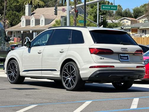 2023 Audi Q7 55 Prestige