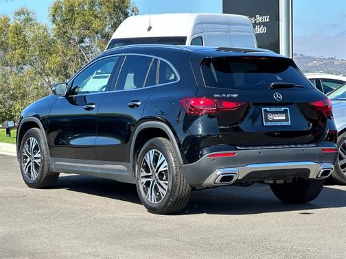 2025 Mercedes-Benz GLA 250 Base