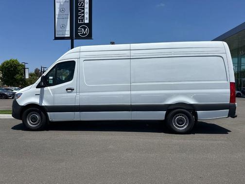 Arctic White 2025 Mercedes-Benz eSprinter 2500 170 WB High Roof Cargo