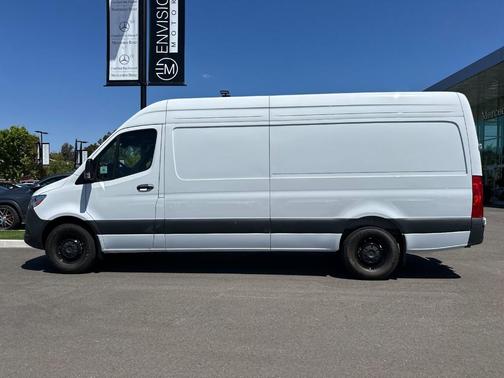 Arctic White 2025 Mercedes-Benz Sprinter 2500 High Roof