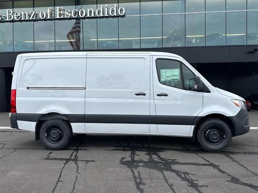 2025 Mercedes-Benz Sprinter 2500 Standard Roof