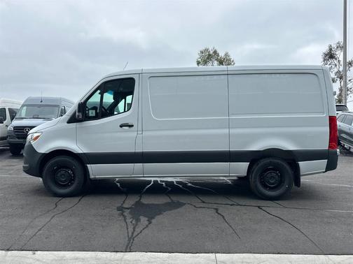 2025 Mercedes-Benz Sprinter 2500 Standard Roof