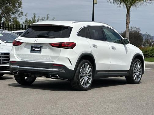 Polar White 2023 Mercedes-Benz GLA 250 Base