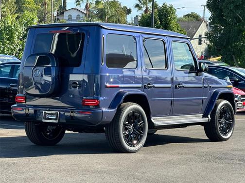 2025 Mercedes-Benz G-Class Base