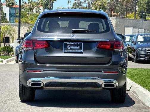 Graphite Gray Metallic 2022 Mercedes-Benz GLC 300 Base