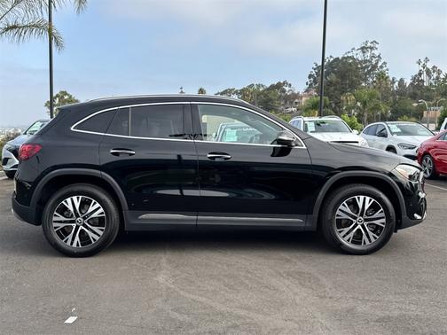 2025 Mercedes-Benz GLA 250 Base