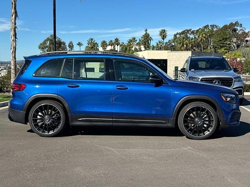 2026 Mercedes-Benz AMG GLB 35 Base