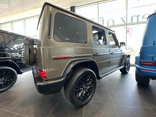 2025 Mercedes-Benz G-Class Base