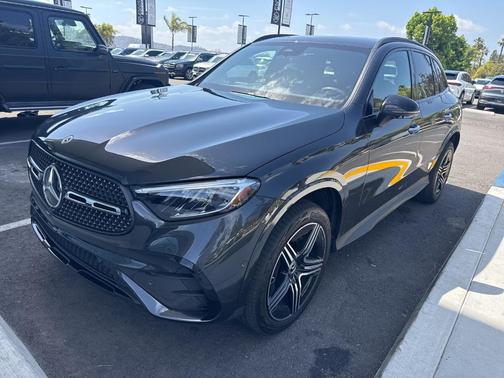 Graphite Gray Metallic 2023 Mercedes-Benz GLC 300 Base