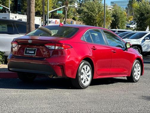 2025 Toyota Corolla Hybrid LE