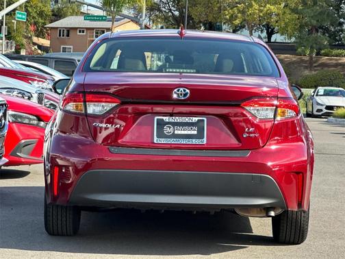 2025 Toyota Corolla Hybrid LE