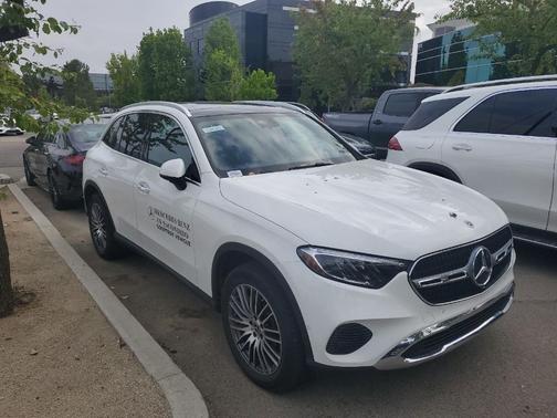 Polar White 2026 Mercedes-Benz GLC 300 Base