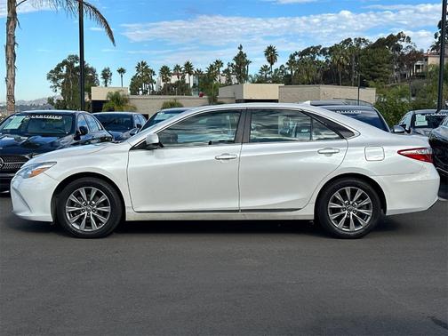 2016 Toyota Camry XLE