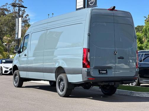 2026 Mercedes-Benz Sprinter 2500 High Roof