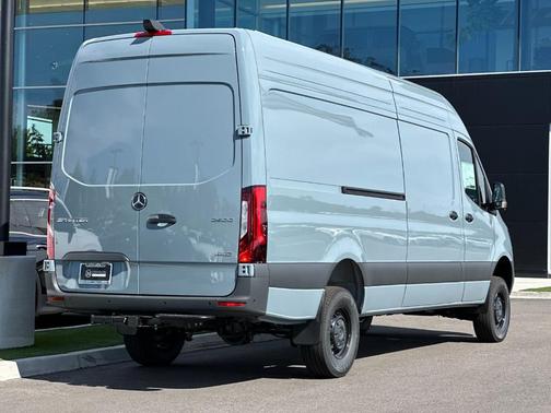 2026 Mercedes-Benz Sprinter 2500 High Roof