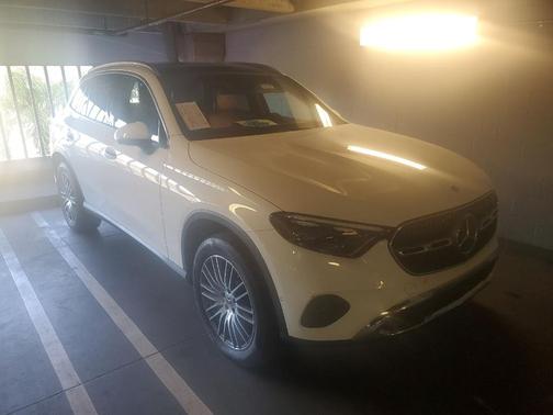 Polar White 2023 Mercedes-Benz GLC 300 Base 4MATIC