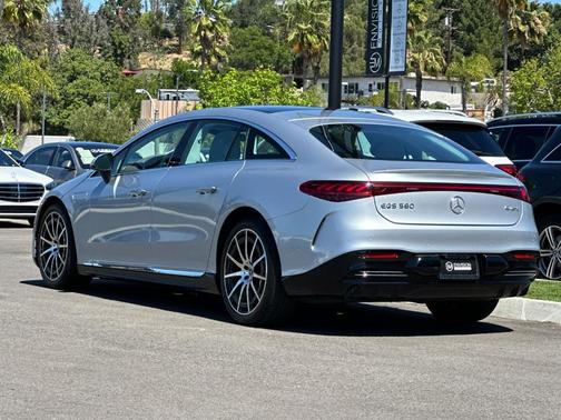 Cirrus Silver Metallic 2022 Mercedes-Benz EQS 580 Base 4MATIC