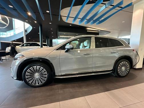 2025 Mercedes-Benz Maybach EQS 680 Base 4MATIC 4MATIC