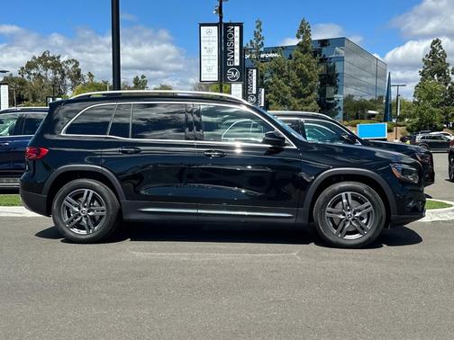 Black 2026 Mercedes-Benz GLB 250 Base