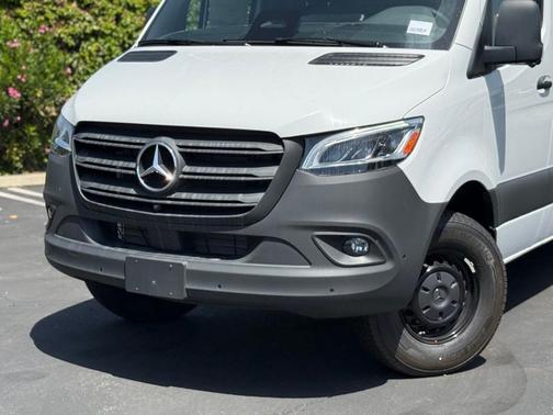 Arctic White 2025 Mercedes-Benz Sprinter 2500 170 WB High Roof Extended Cargo
