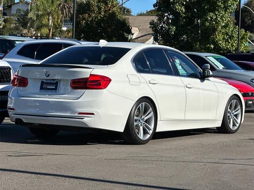 2017 BMW 330e iPerformance
