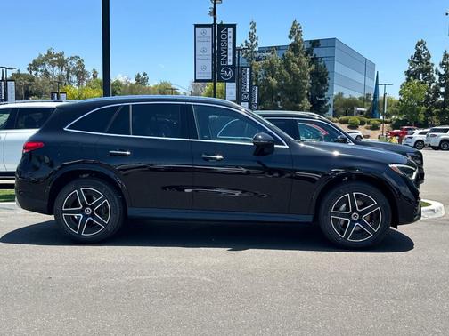 Black 2026 Mercedes-Benz GLC 300 Base 4MATIC