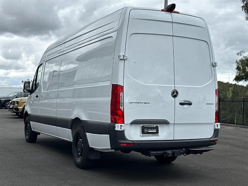 2025 Mercedes-Benz Sprinter 2500 High Roof