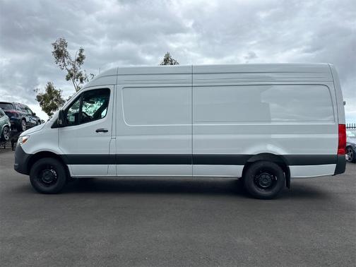 2025 Mercedes-Benz Sprinter 2500 High Roof