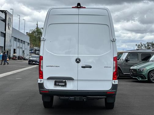 2025 Mercedes-Benz Sprinter 2500 High Roof