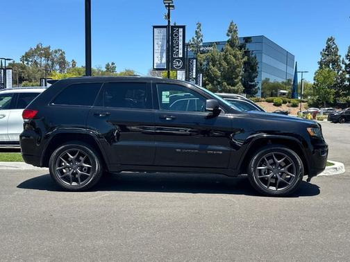 Diamond Black 2021 Jeep Grand Cherokee Limited