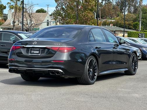 2026 Mercedes-Benz AMG S 63 E Base