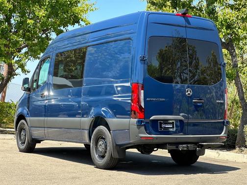 2024 Mercedes-Benz Sprinter 2500 144 WB