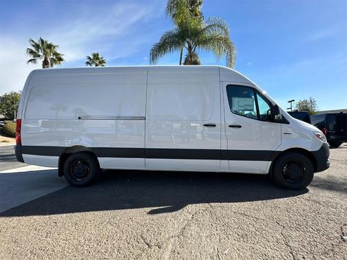 2024 Mercedes-Benz eSprinter 2500 170 WB High Roof Cargo
