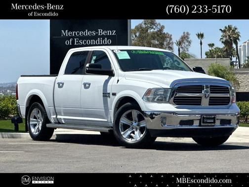 Bright White Clearcoat 2014 RAM 1500 SLT